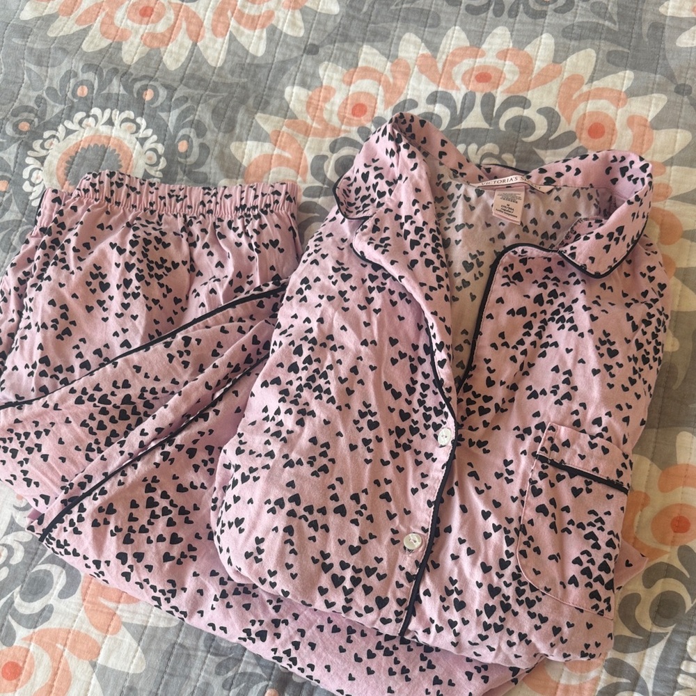 Victoria's Secret Pink Heart Pajama Set